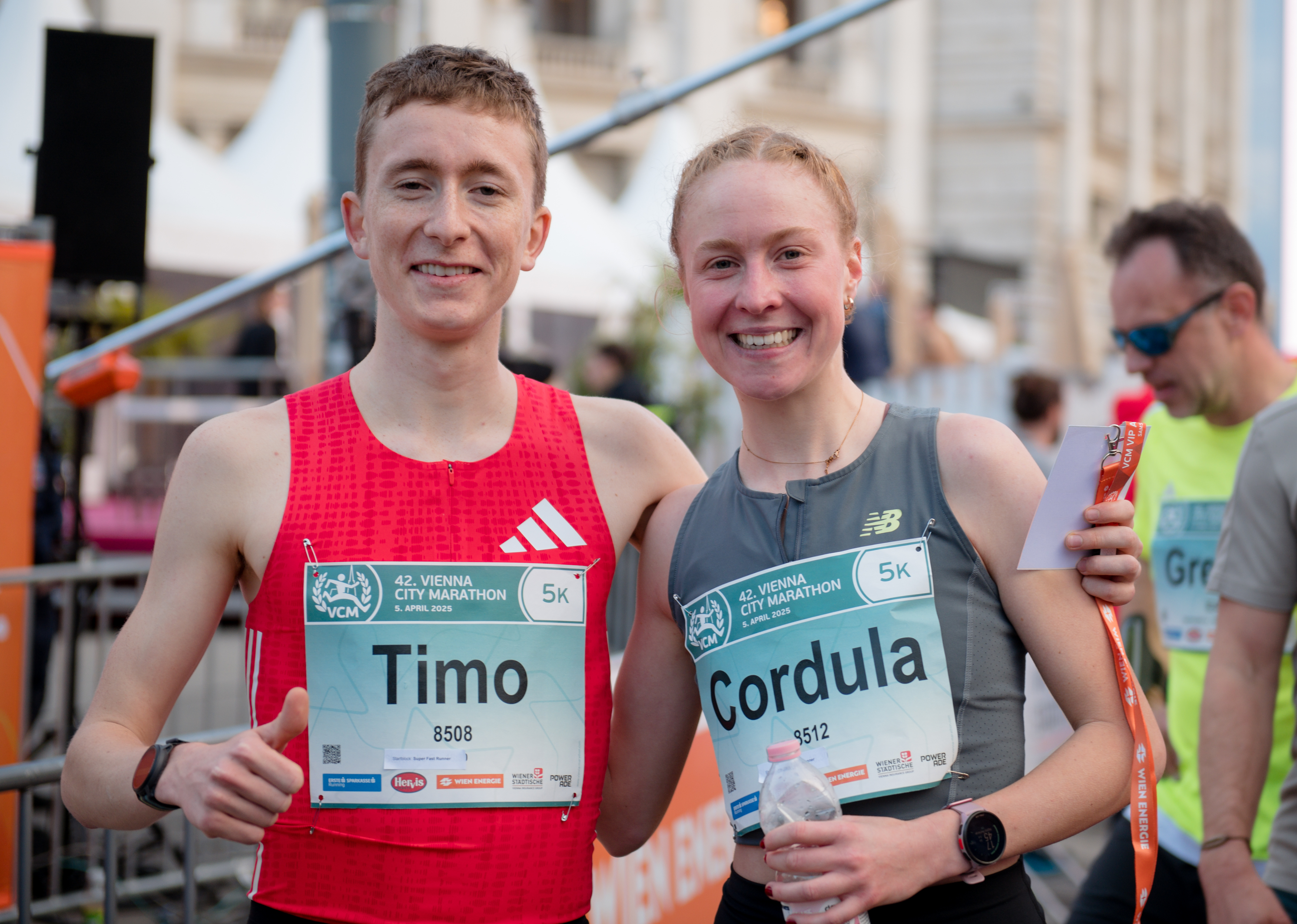 Timo Hinterndorfer und Cordula Lassacher beim Vienna 5K 2025. Bild: VCM / Jenia Symonds
